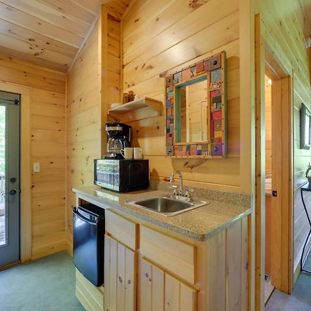 Bryson City Cabin With Hot Tub And Mountain Views! Exterior photo