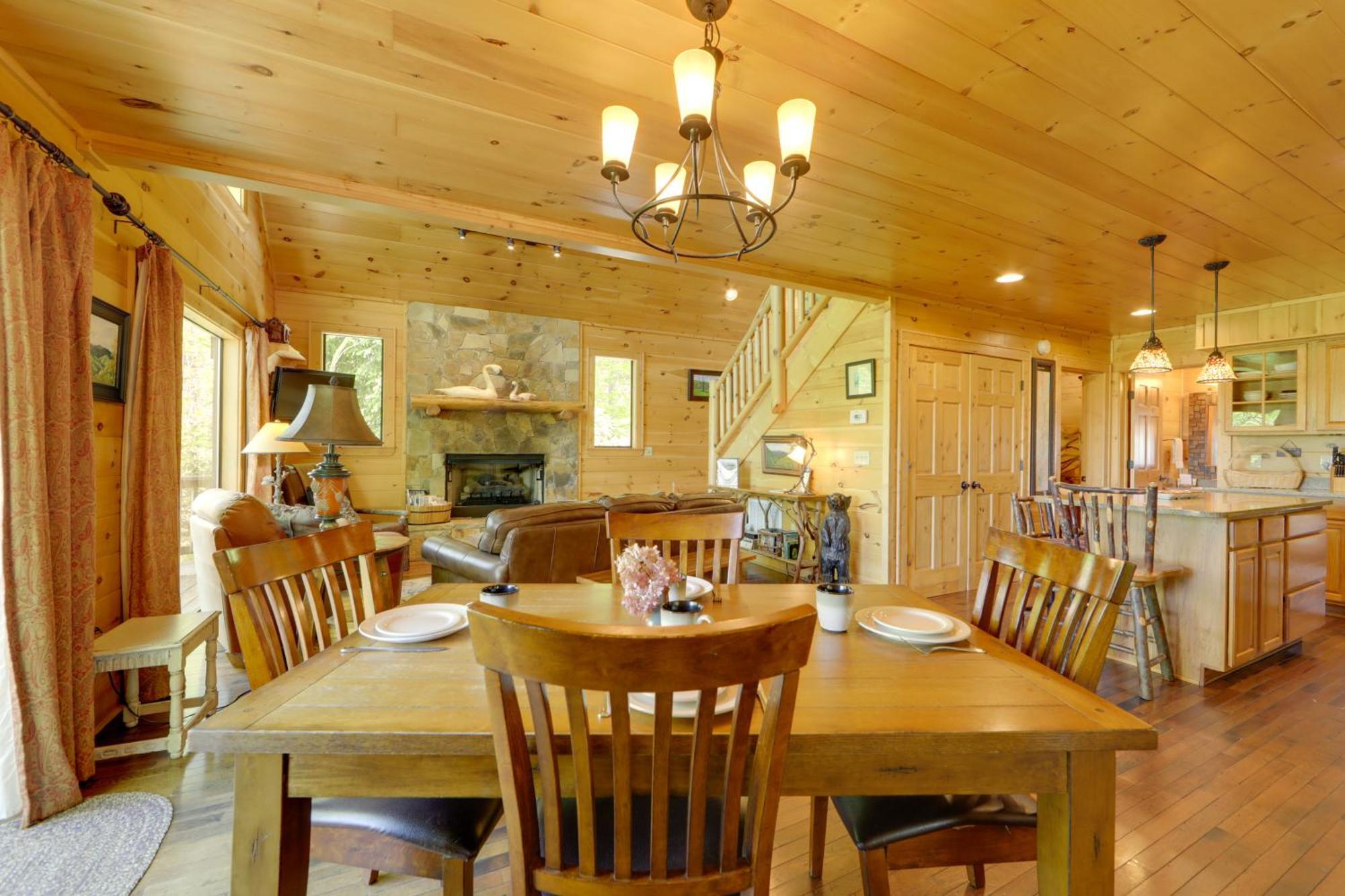 Bryson City Cabin With Hot Tub And Mountain Views! Exterior photo