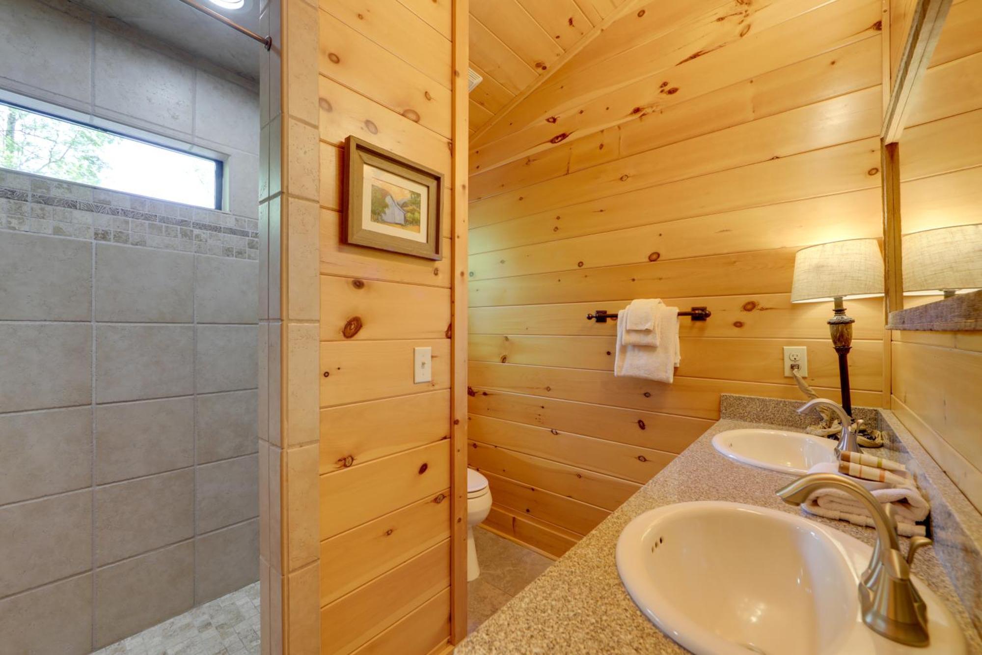 Bryson City Cabin With Hot Tub And Mountain Views! Exterior photo