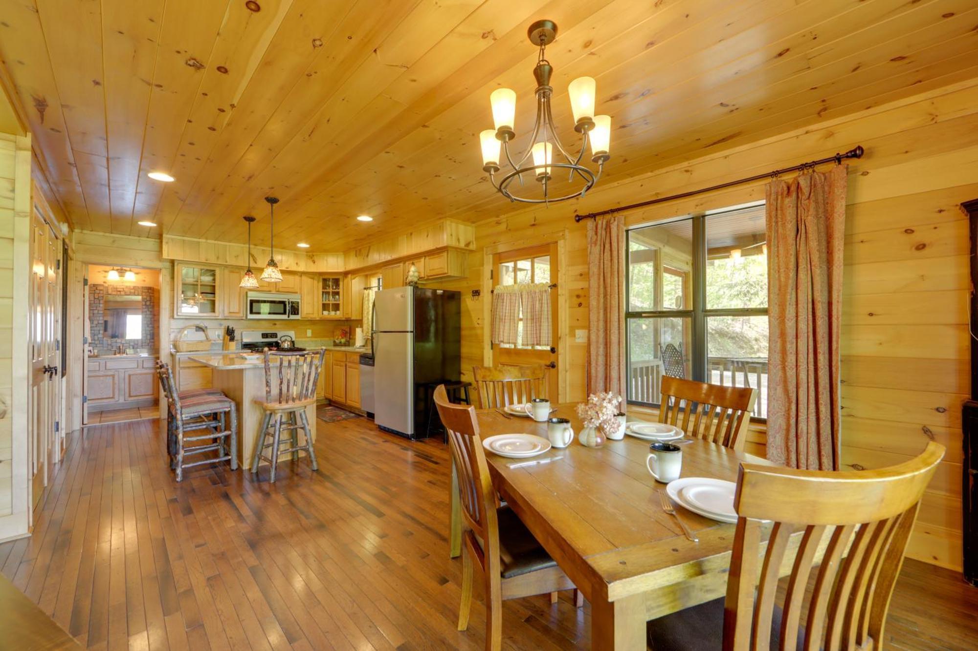 Bryson City Cabin With Hot Tub And Mountain Views! Exterior photo